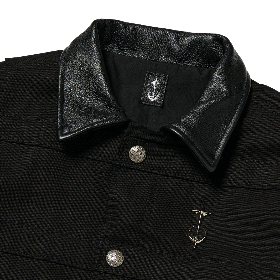 STRAIGHT JACKET