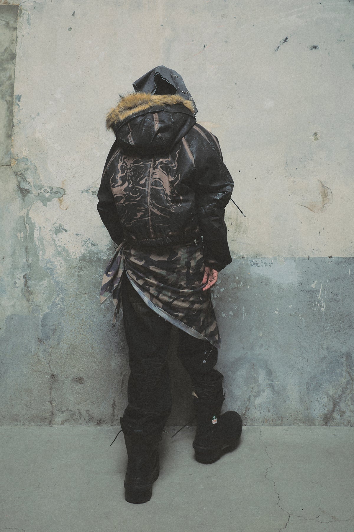 THREE RIDING SKULL FUR HOODED JACKET