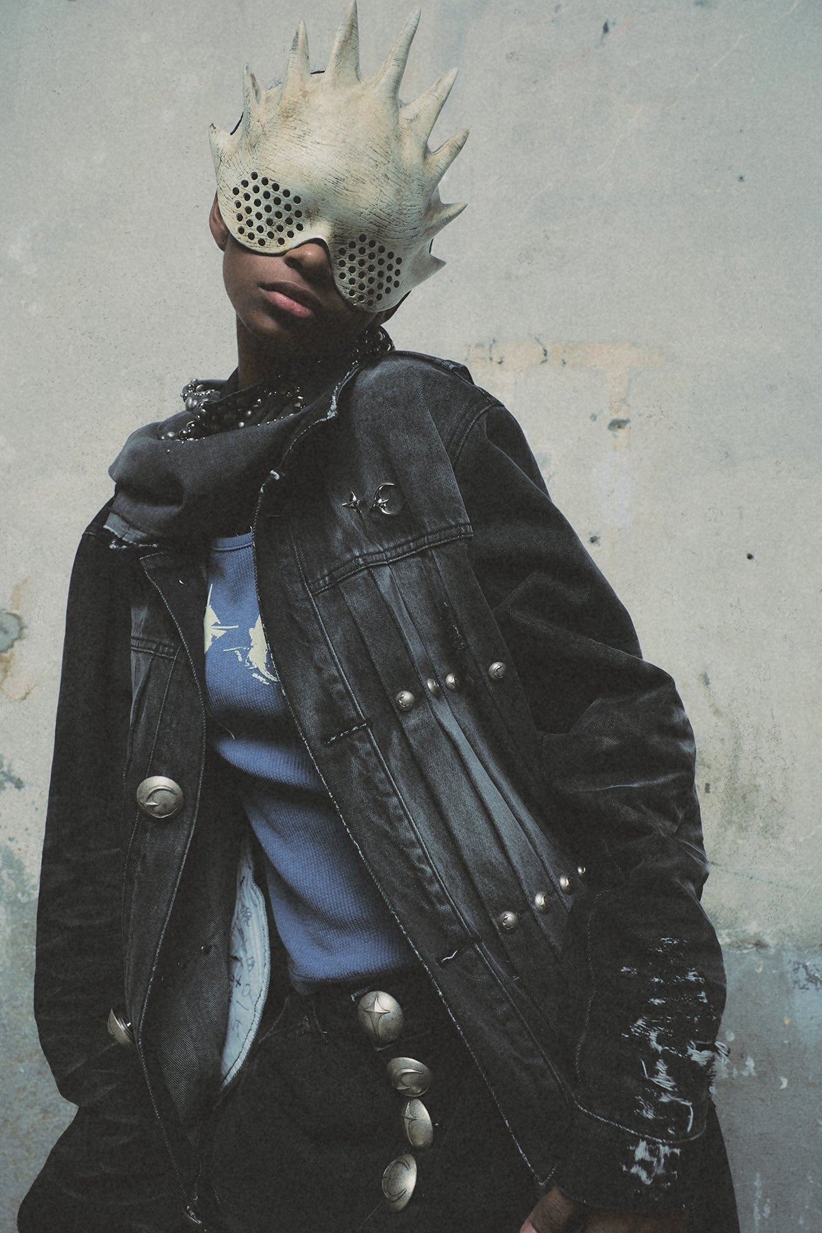 BUCK EYED HALF MASK
