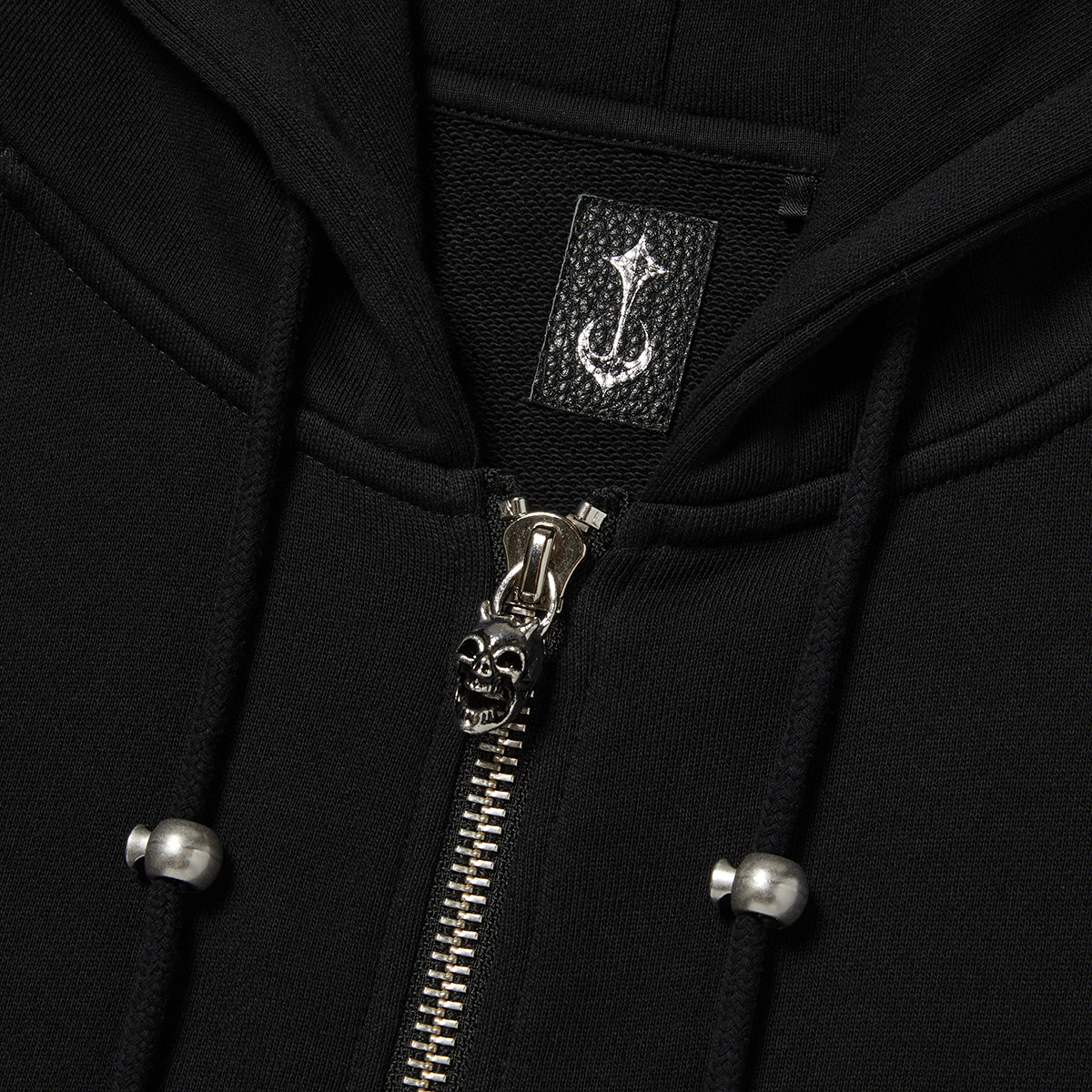 ARMED ZIP UP HOODIE
